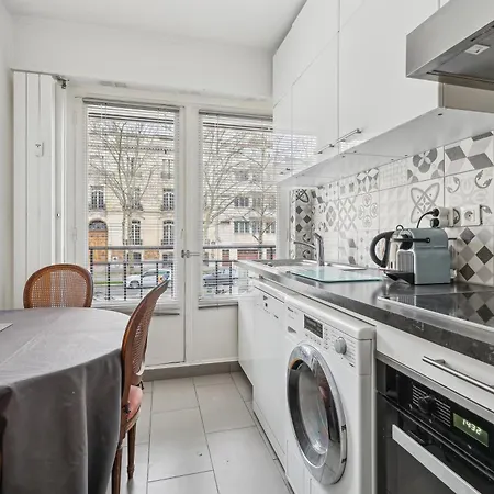 Near Des Invalides By Weekome Appartement